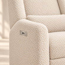 Kiwi Luxe power recline controls and USB charging ports